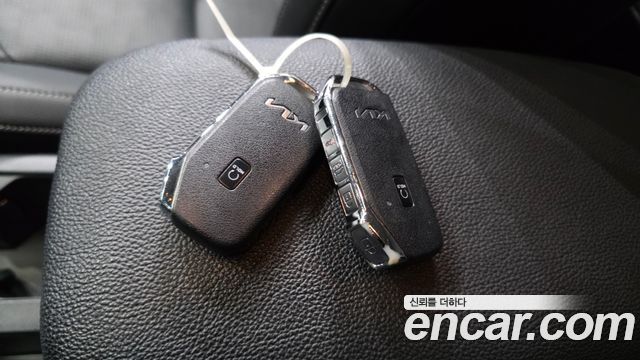 Kia K3 2022 — photo 32