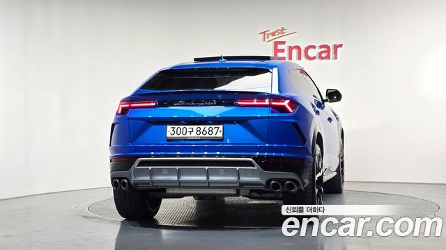 Lamborghini Urus 2020 — photo 4