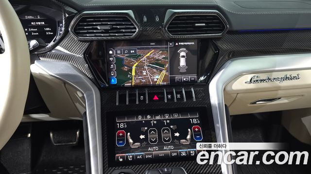 Lamborghini Urus 2020 — photo 18