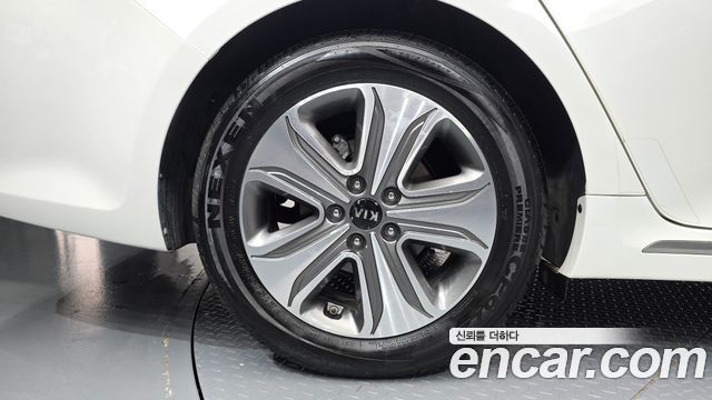 Kia K5 2017 — photo 5