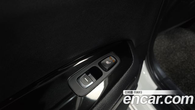 Kia K5 2017 — photo 16
