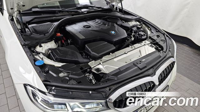 BMW 3-Series 2020 — photo 6