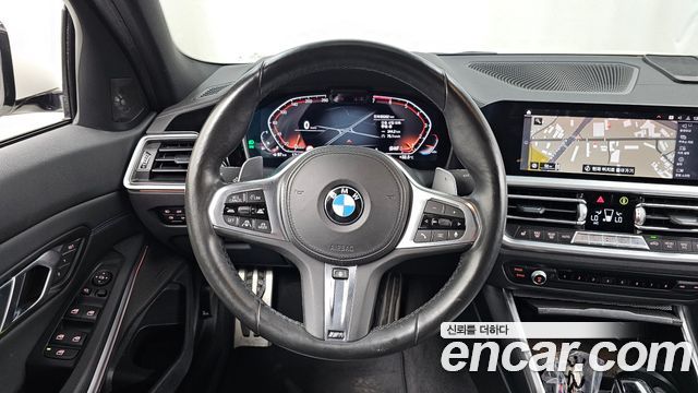 BMW 3-Series 2020 — photo 19