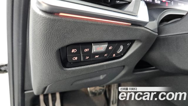 BMW 3-Series 2020 — photo 27
