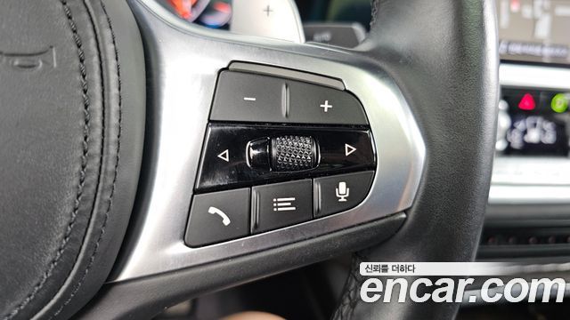 BMW 3-Series 2020 — photo 33