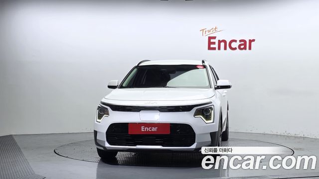 Kia Niro 2023 — photo 3