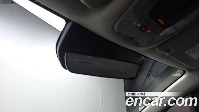 Kia Niro 2023 — photo 27