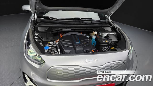 Kia Niro 2023 — photo 6