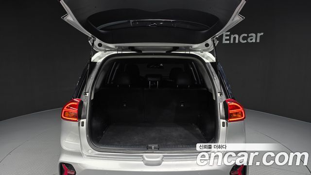 Kia Niro 2023 — photo 26