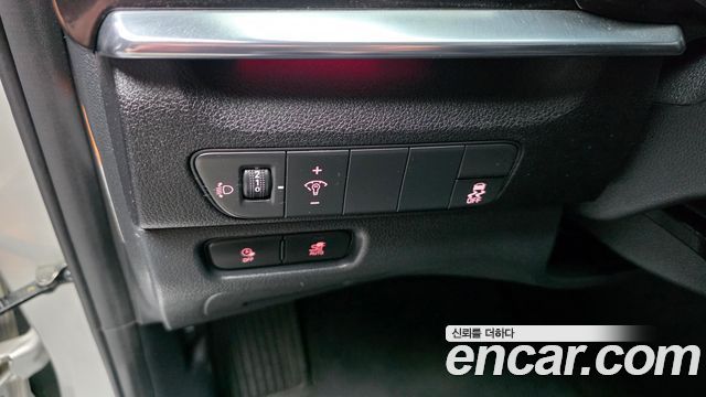 Kia Niro 2023 — photo 29