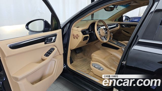 Porsche Macan 2015 — photo 10