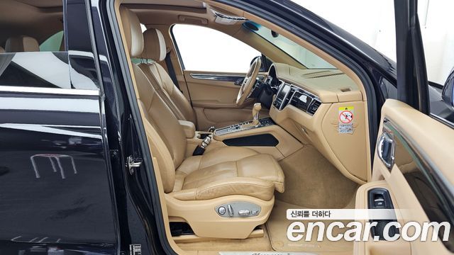 Porsche Macan 2015 — photo 11