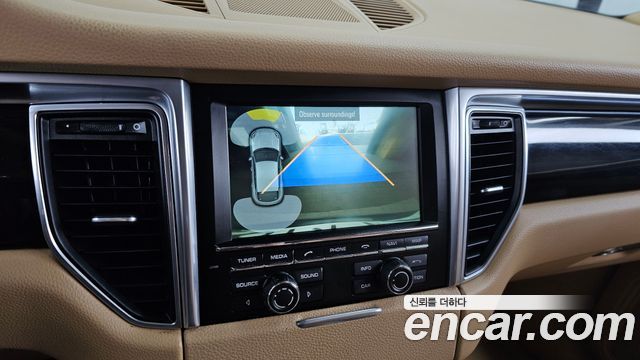 Porsche Macan 2015 — photo 15