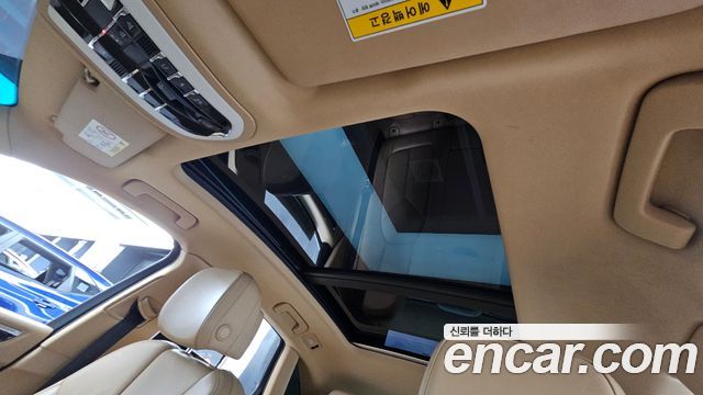 Porsche Macan 2015 — photo 18