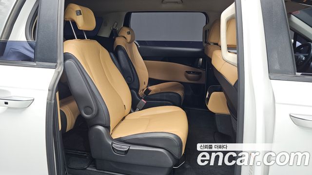Kia Canival 2021 — photo 11