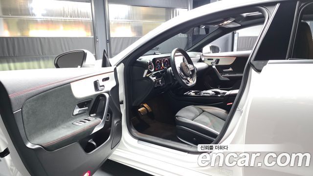 Mercedes-Benz CLA-Class 2023 — photo 13