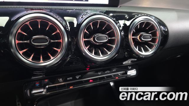 Mercedes-Benz CLA-Class 2023 — photo 30