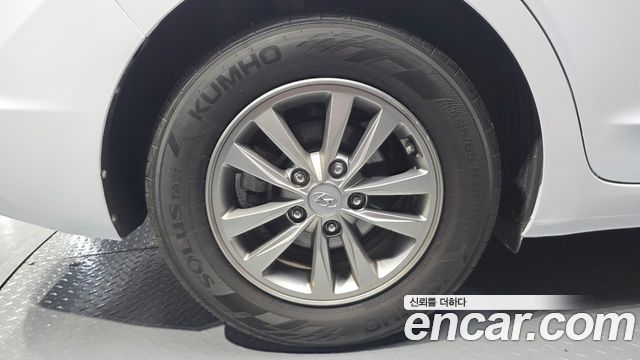 Hyundai AVANTE 2019 — photo 5