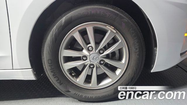 Hyundai AVANTE 2019 — photo 7