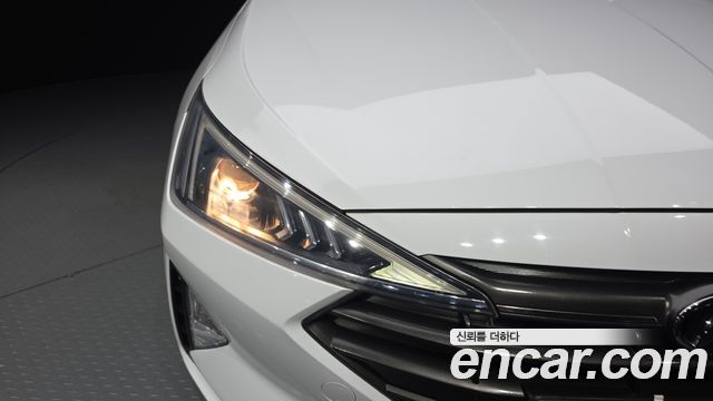 Hyundai AVANTE 2019 — photo 8