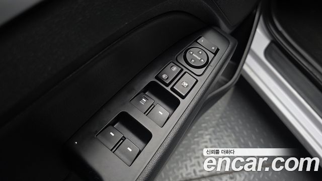 Hyundai AVANTE 2019 — photo 28