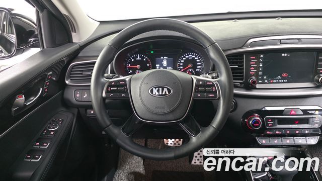 Kia Sorento 2018 — photo 19