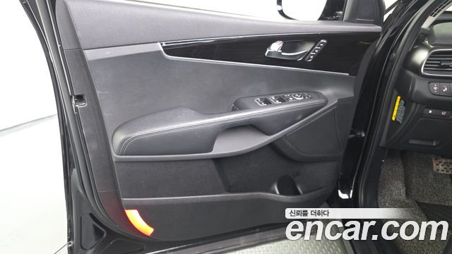 Kia Sorento 2018 — photo 14