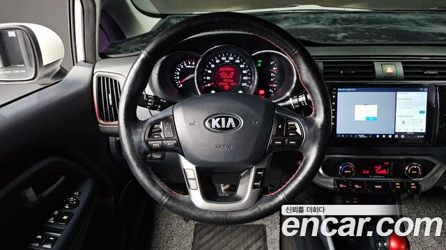 Kia pride 2015 — photo 19