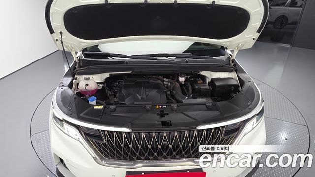 Kia Canival 2023 — photo 6