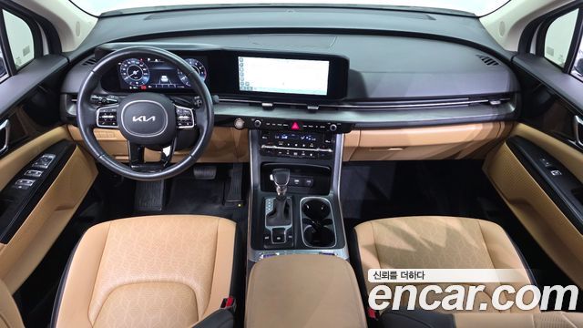 Kia Canival 2023 — photo 10