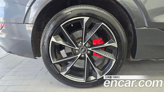 Audi e-tron 2022 — photo 5