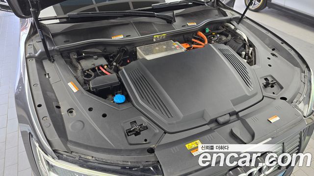 Audi e-tron 2022 — photo 6