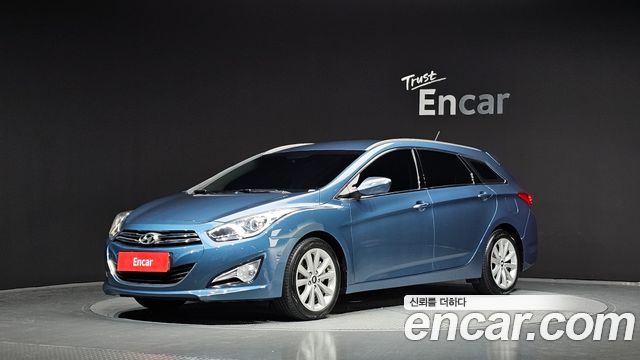Hyundai i40 2012 — photo 1