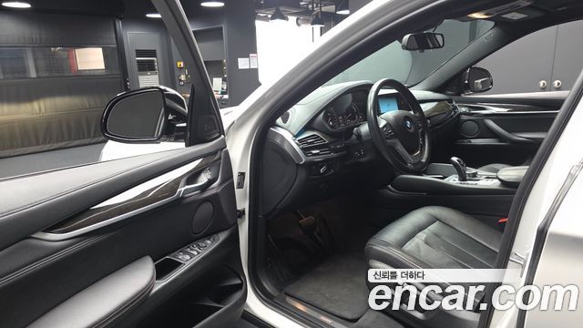 BMW X6 2019 — photo 10