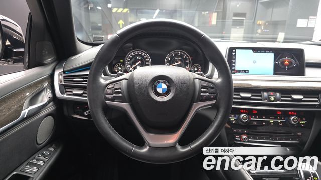 BMW X6 2019 — photo 13