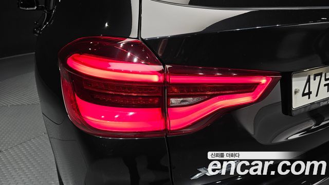 BMW X3 2019 — photo 9
