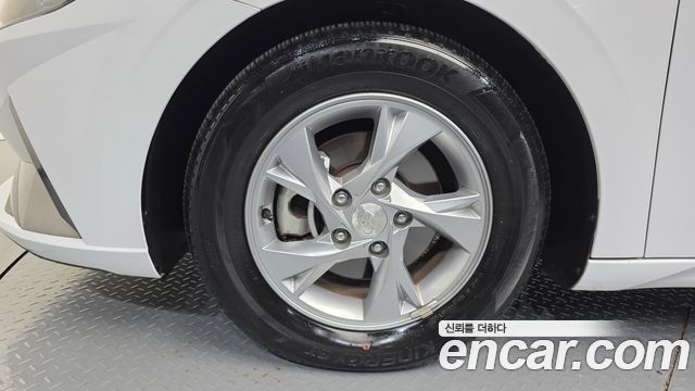 Hyundai AVANTE 2021 — photo 5