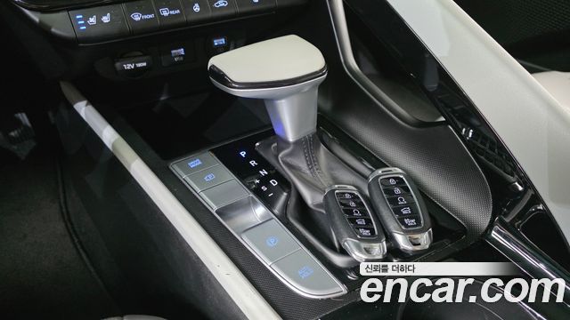 Hyundai AVANTE 2021 — photo 12