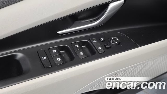 Hyundai AVANTE 2021 — photo 24