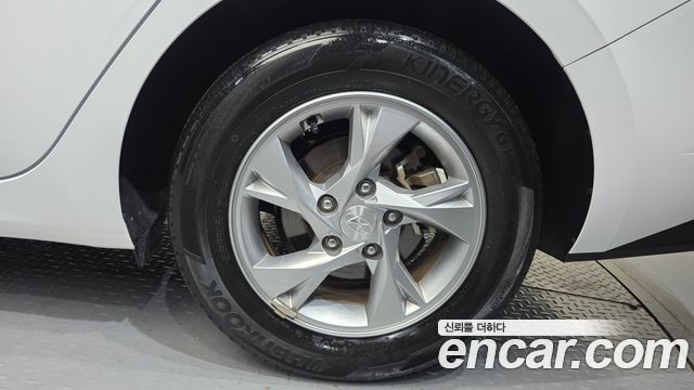 Hyundai AVANTE 2021 — photo 7