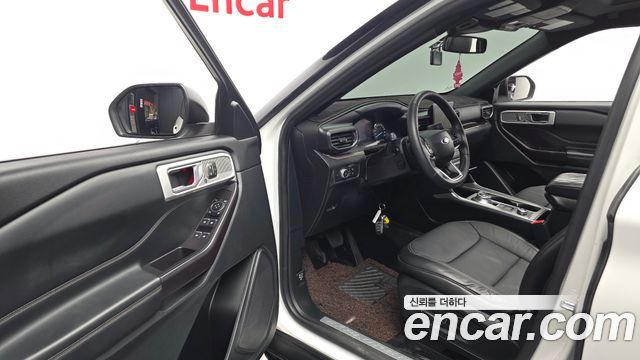 Ford Explorer 2020 — photo 13