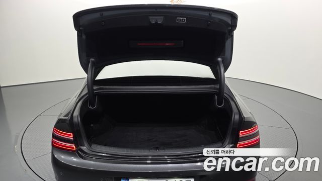 Genesis G80 2021 — photo 25