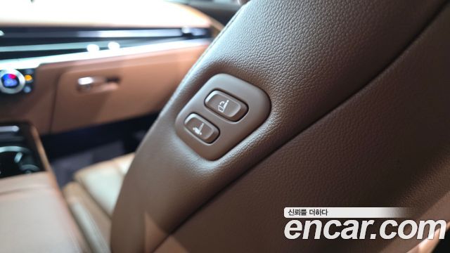 Genesis G80 2021 — photo 33