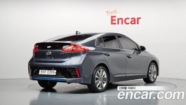 Hyundai Ioniq 2016 — photo 2