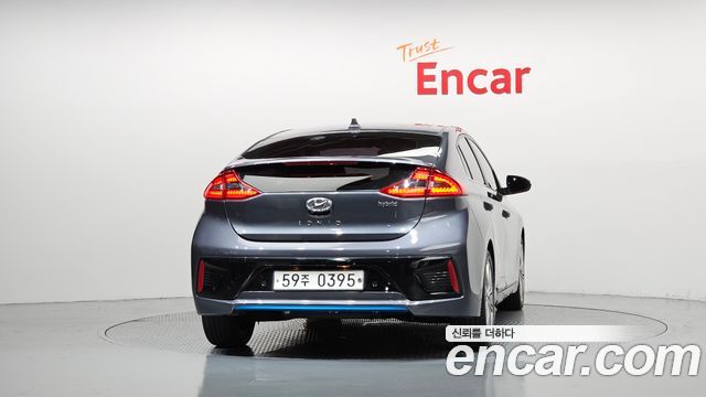 Hyundai Ioniq 2016 — photo 4