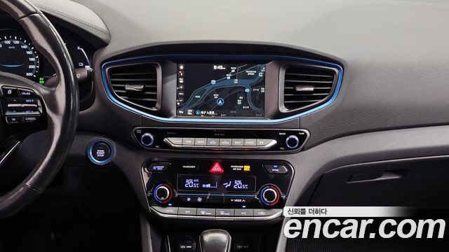 Hyundai Ioniq 2016 — photo 15