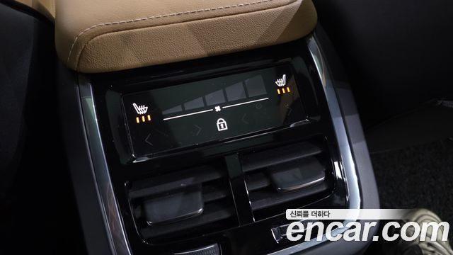 Volvo V60 2022 — photo 17