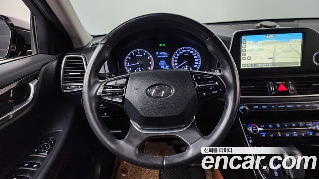 Hyundai Grandeur 2018 — photo 18
