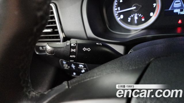 Hyundai Grandeur 2018 — photo 23