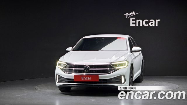 Volkswagen Jetta 2024 — photo 3